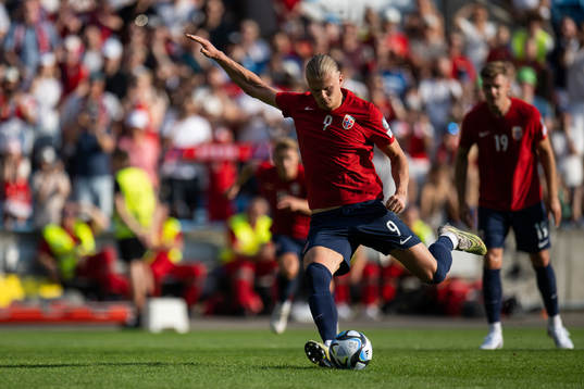 Erling Braut Haaland of Norway scores 1-0