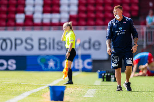 John Arne Riise, head coach of Avaldsnes
