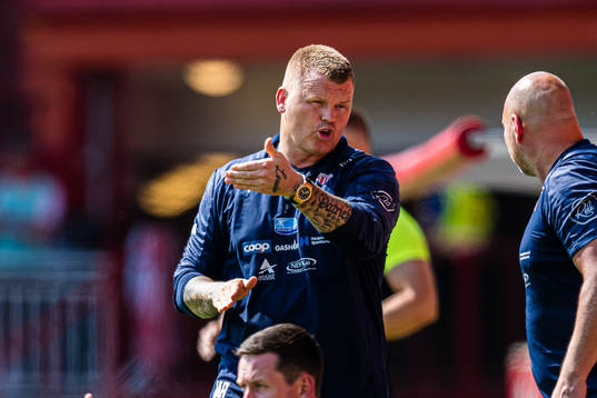 John Arne Riise, head coach of Avaldsnes