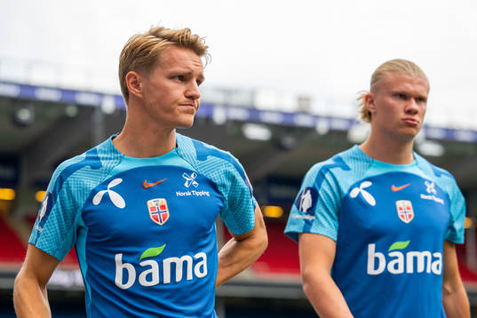 Bläddra bland fler bilder av Football, UEFA Euro Qualifier, Norway, training