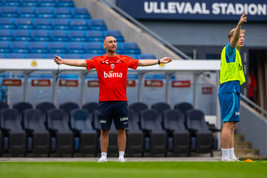 Sigurd Ertsås, kit manager of the Norwegian national