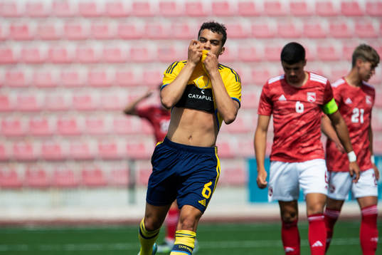 Yasin Ayari of Sweden celebrates