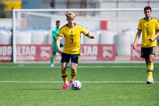 Daniel Svensson of Sweden