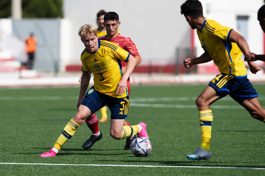 Daniel Svensson of Sweden