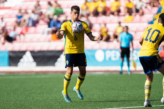 Yasin Ayari of Sweden