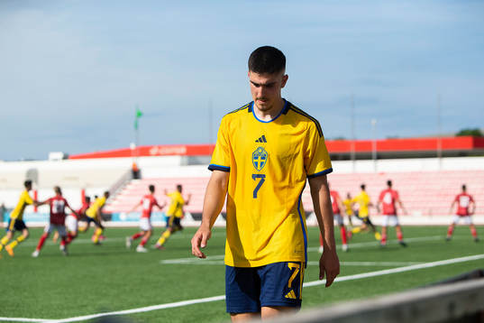 Mayckel Lahdo of Sweden looks dejected