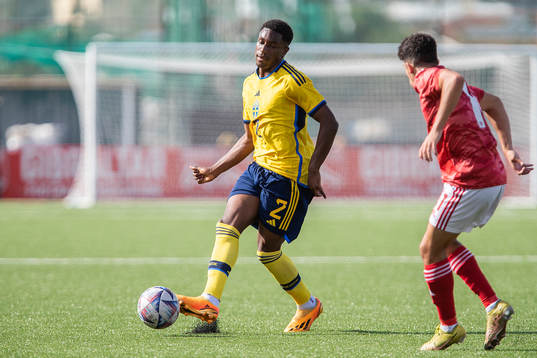 Joe Mendes of Sweden