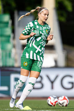 Hammarbys Eva Nyström värmer upp