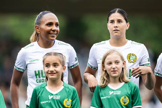 Hammarbys Madelen Janogy och Kyra Cooney-Cross