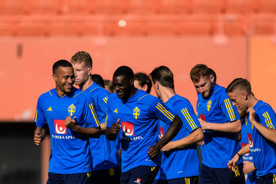 Robin Quaison and Ken Sema of the Swedish national football