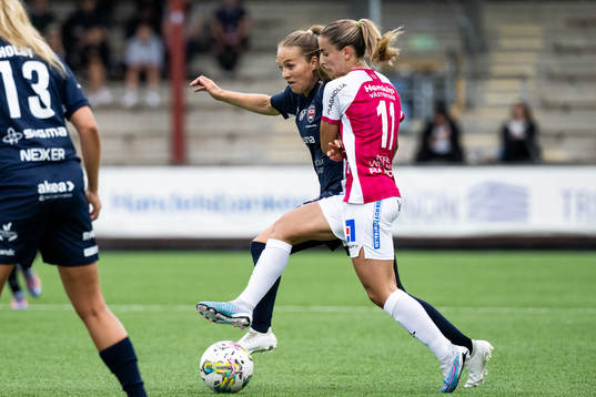 FC Rosengårds Fiona Brown och IK Uppsalas Johanna Renmark