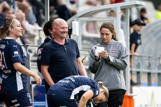 FC Rosengårds assisterande tränare Joel Kjetselberg och