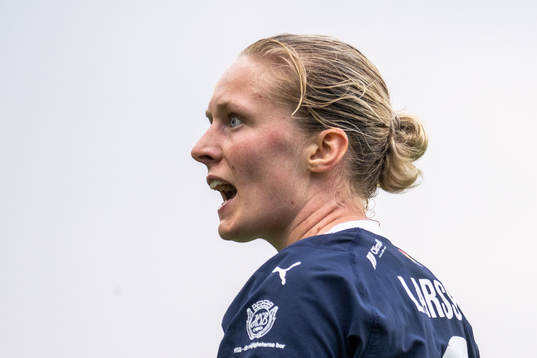FC Rosengårds Emilia Larsson reagerar