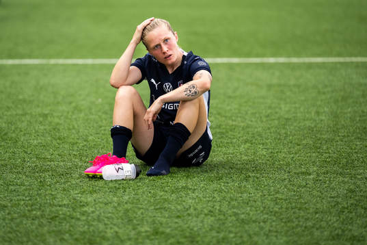FC Rosengårds Emilia Larsson deppar