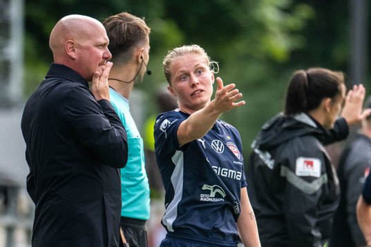 FC Rosengårds assisterande tränare Joel Kjetselberg och