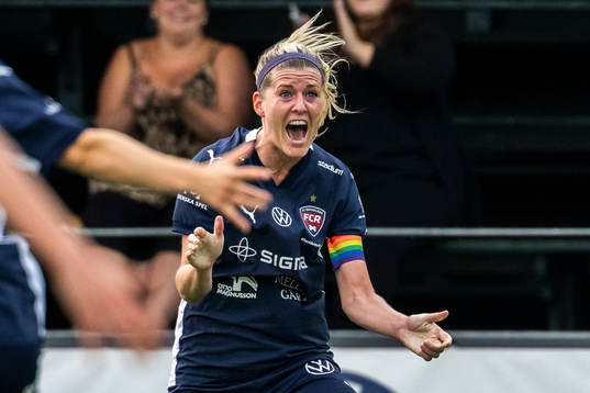 FC Rosengårds Olivia Schough jublar