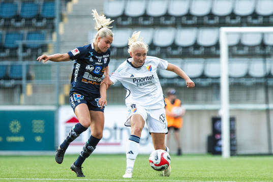 Linköpings Johanna Svedberg och Djurgårdens Stinalisa