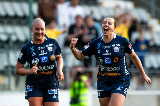 Linköpings Cornelia Kapocs jublar