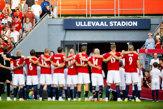 Head coach Ståle Solbakken of Norway