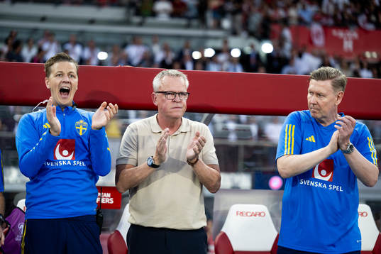 Goalkeeper coach Maths Elfvendal, head coach Janne