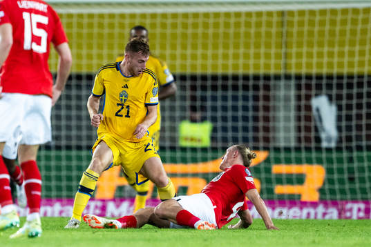 Dejan Kulusevski of Sweden and Xaver Schlager of Austria