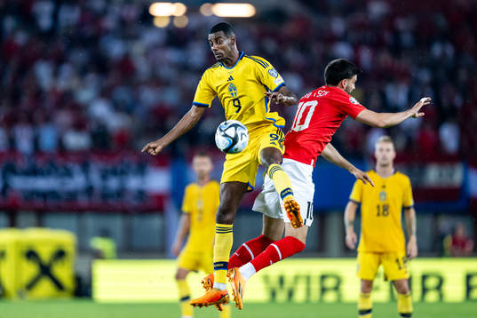 Alexander Isak of Sweden and Florian Grillitsch of Austria