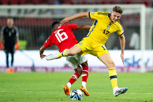 Phillipp Mwene of Austria and Viktor Gyökeres of Sweden
