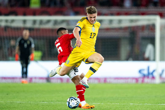 Phillipp Mwene of Austria and Viktor Gyökeres of Sweden