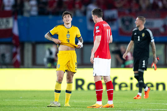 Victor Nilsson Lindelöf of Sweden and Michael Gregoritsch