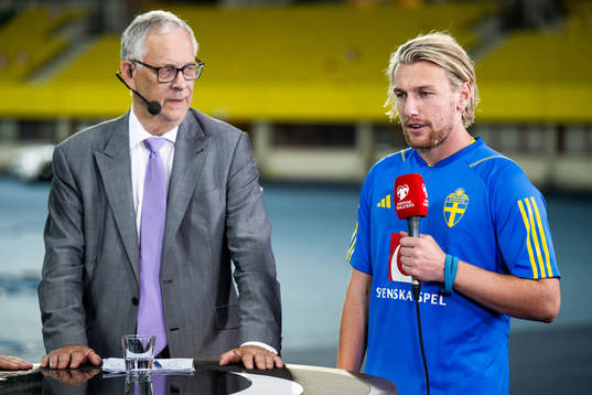 Commentator of Viaplay Lars Lagerbäck and Emil Forsberg of