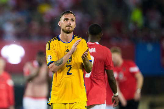 Linus Wahlqvist Egnell of Sweden looks dejected