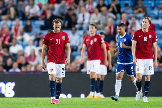 Bård Finne of Norway looks dejected