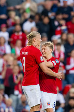 Erling Braut Haaland of Norway celebrates with Birger Meling