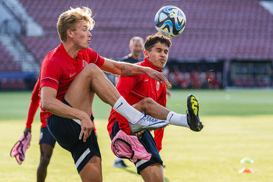 Sebastian Sebulonsen and Osame Sahraoui of the Norwegian
