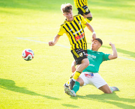 IFK Hässleholms Jussi Tikkanen i matchen i division 2