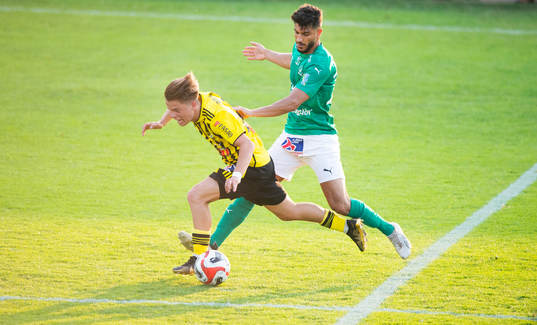 IFK Hässleholms Jussi Tikkanen i matchen i division 2
