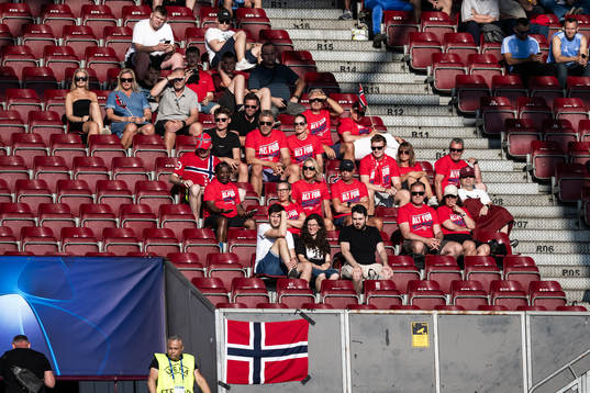 Supporters of Norway