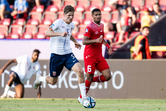 David Möller Wolfe of Norway and Simon Sohmof Switzerland