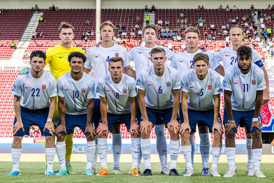 The starting eleven of Norway, from the top left;