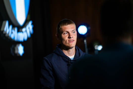 Malmö FF presenterar Sebastian Jörgensen som ny spelare