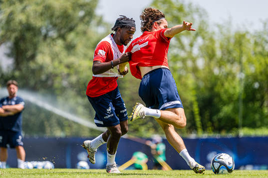 Warren Kamanzi and Markus Solbakken of the Norwegian