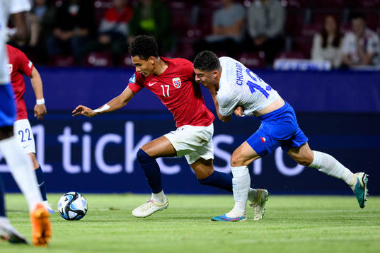 Antonio Nusa of Norway and Joris Chotard of France