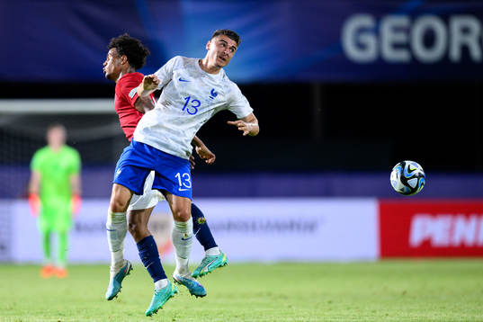 Oscar Bobb of Norway and Joris Chotard of France