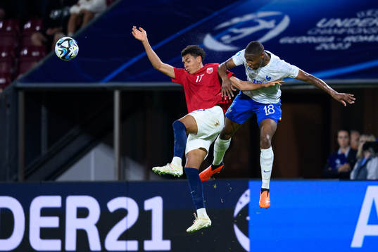 Antonio Nusa of Norway and Bafode Diakite of France