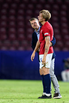 Jesper Norman Daland and Leif Gunnar Smerud, head coach of