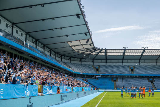 Malmö FFs spelare tackar publiken