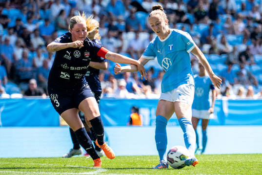 FC Rosengårds Saga Hagman och Malmö FFs Anna Plantin