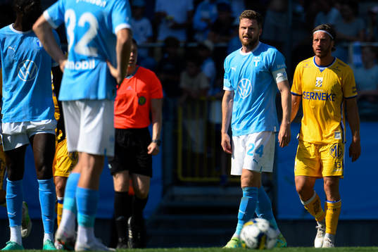 Malmö FFs Lasse Nielsen deppar