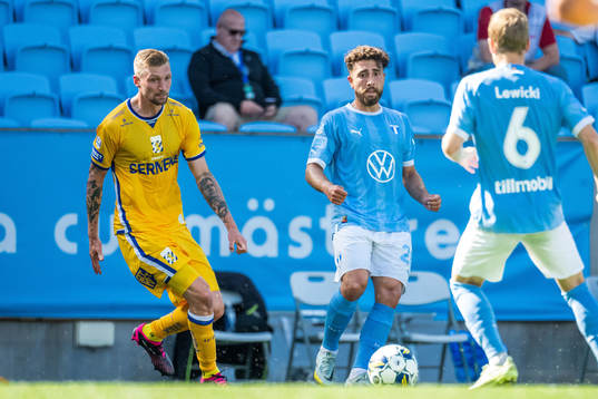 IFK Göteborgs Sebastian Eriksson och Malmö FFs Moustafa