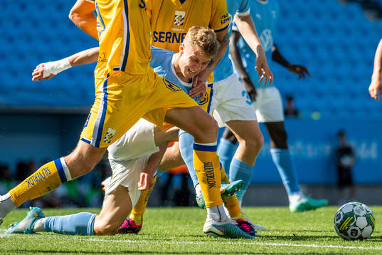IFK Göteborgs Sebastian Eriksson och Malmö FFs Hugo Bolin